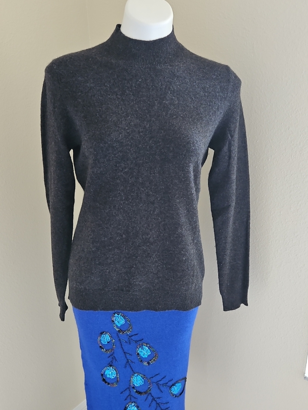 Lord & Taylor Cashmere Gray Mock Neck Sweater Medium